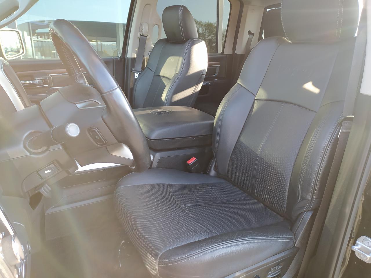 DODGE RAM 1500 CREW LARAMIE