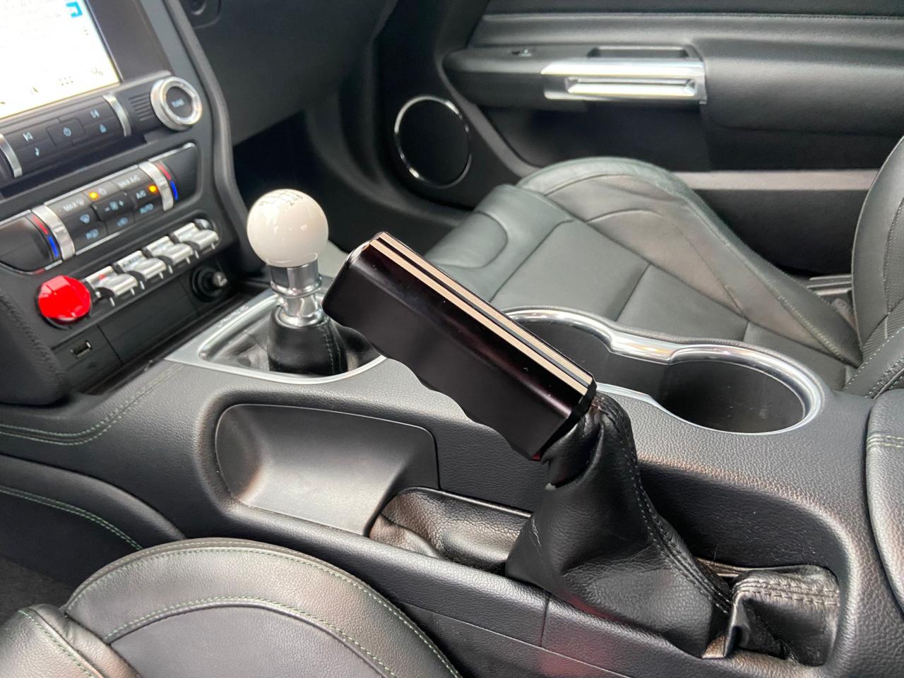 FORD MUSTANG Fastback 5.0 V8 - BULLITT RECARO MAGNERIDE