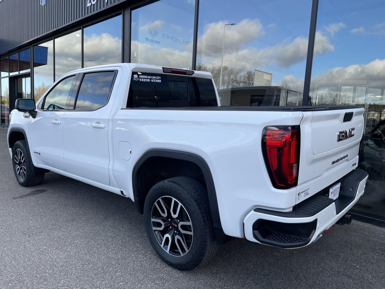 GMC Sierra AT4 CARBON PRO EDITION