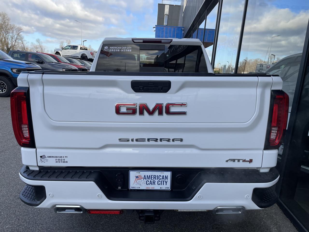 GMC Sierra AT4 CARBON PRO EDITION