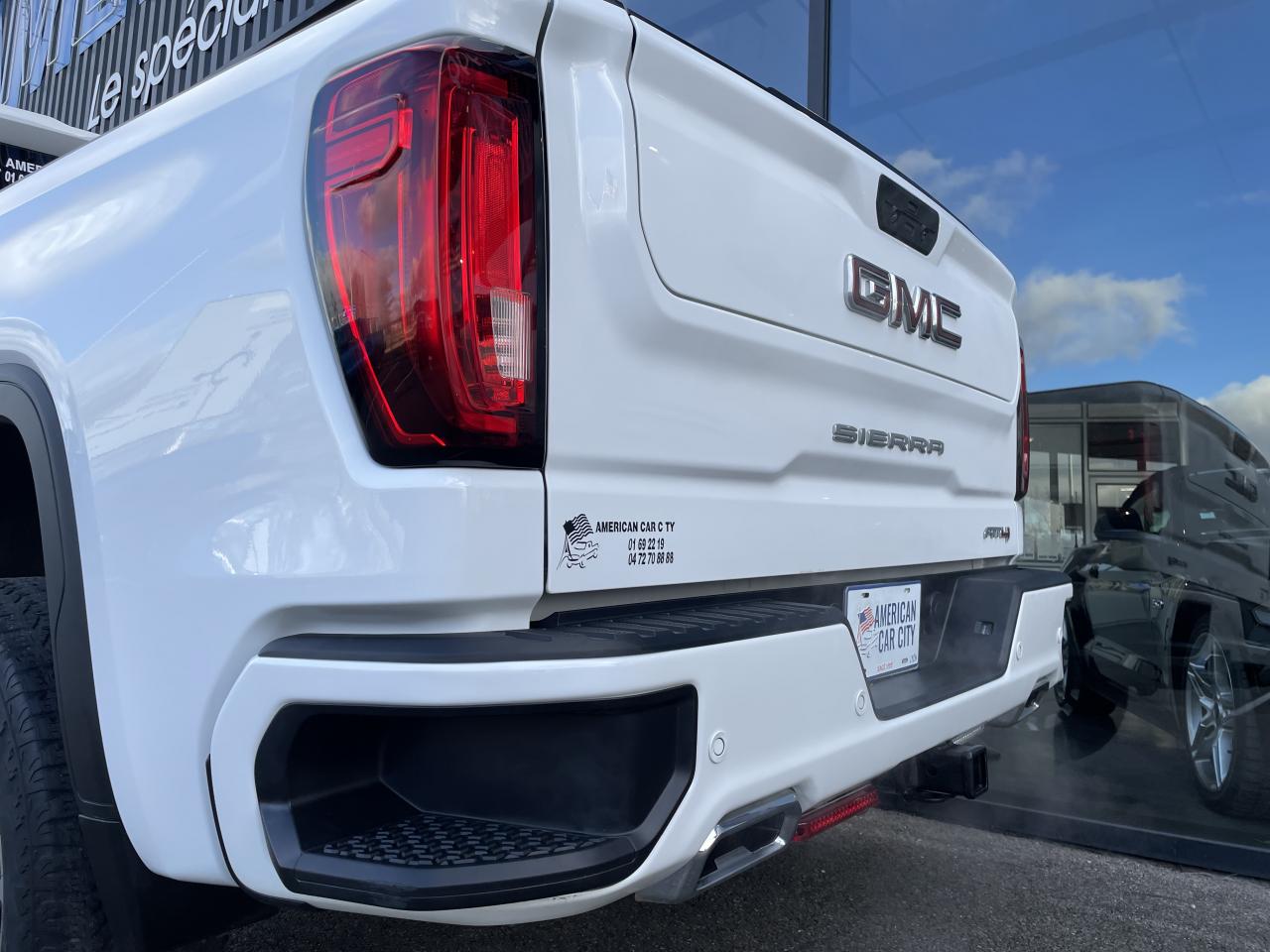 GMC Sierra AT4 CARBON PRO EDITION