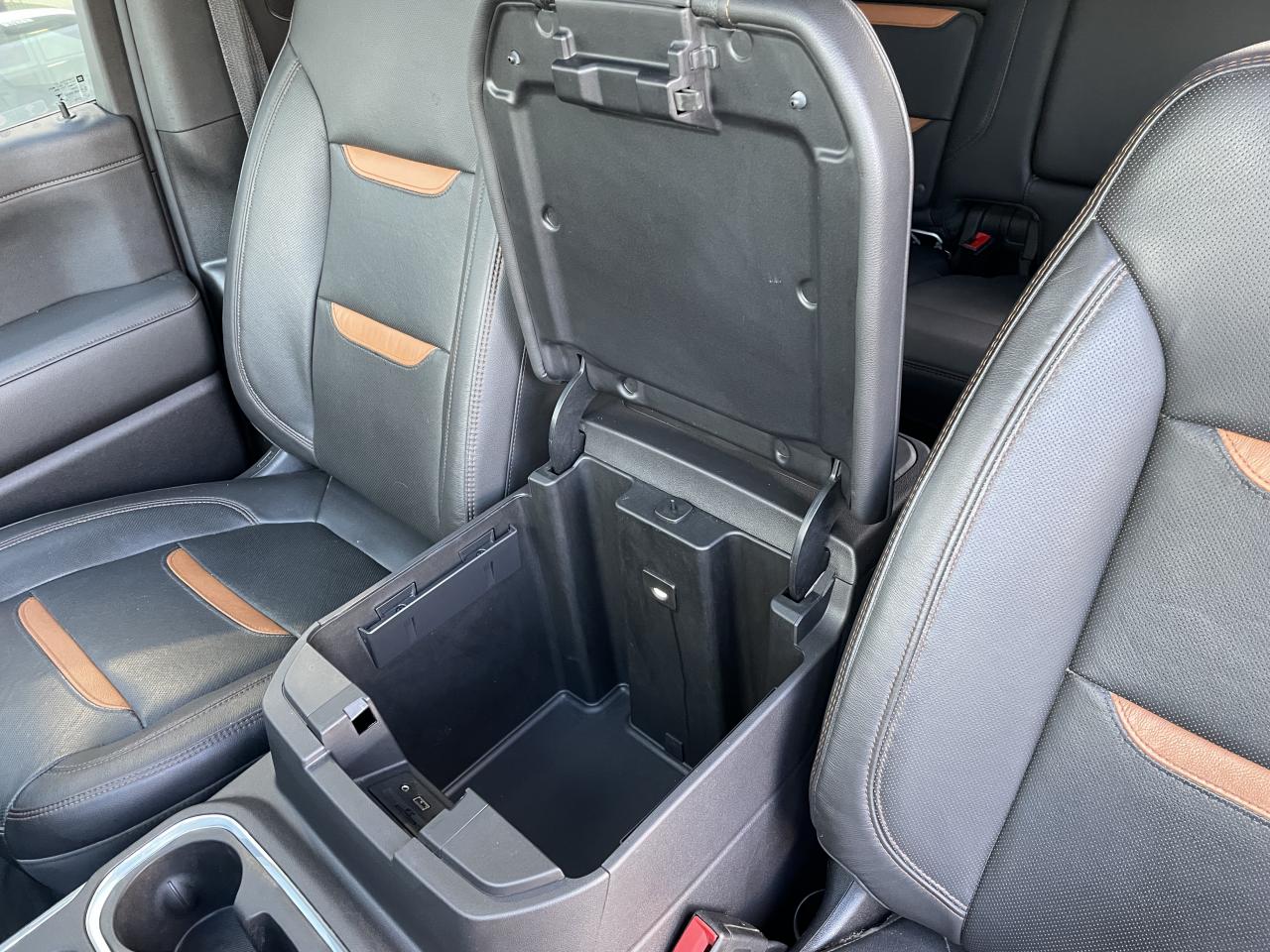 GMC Sierra AT4 CARBON PRO EDITION