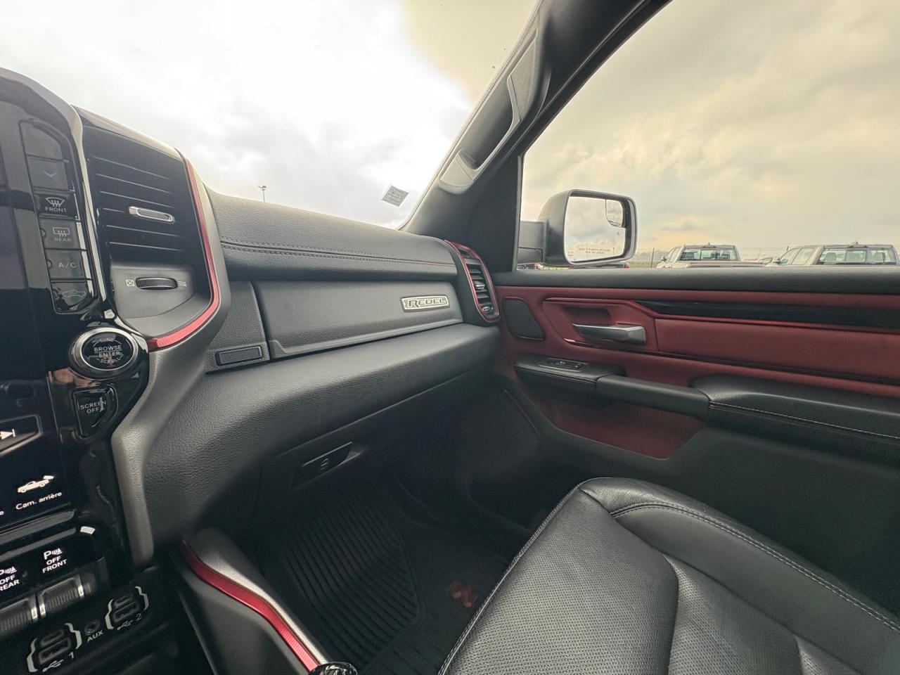 DODGE RAM 1500 CREW REBEL AIR