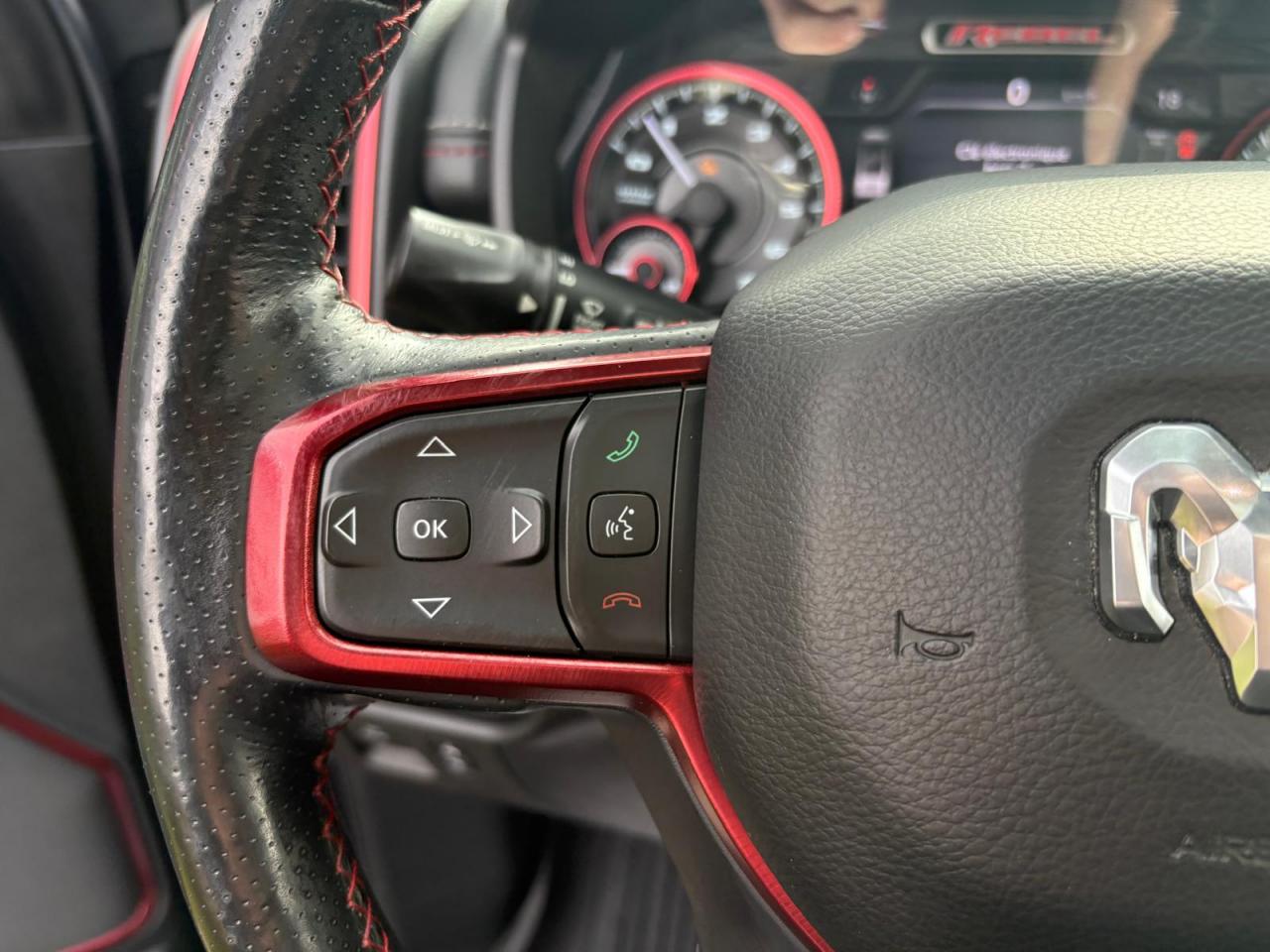 DODGE RAM 1500 CREW REBEL AIR