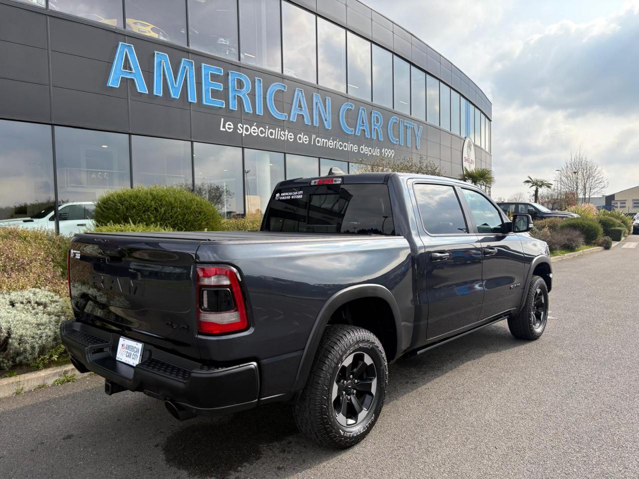 DODGE RAM 1500 CREW REBEL AIR