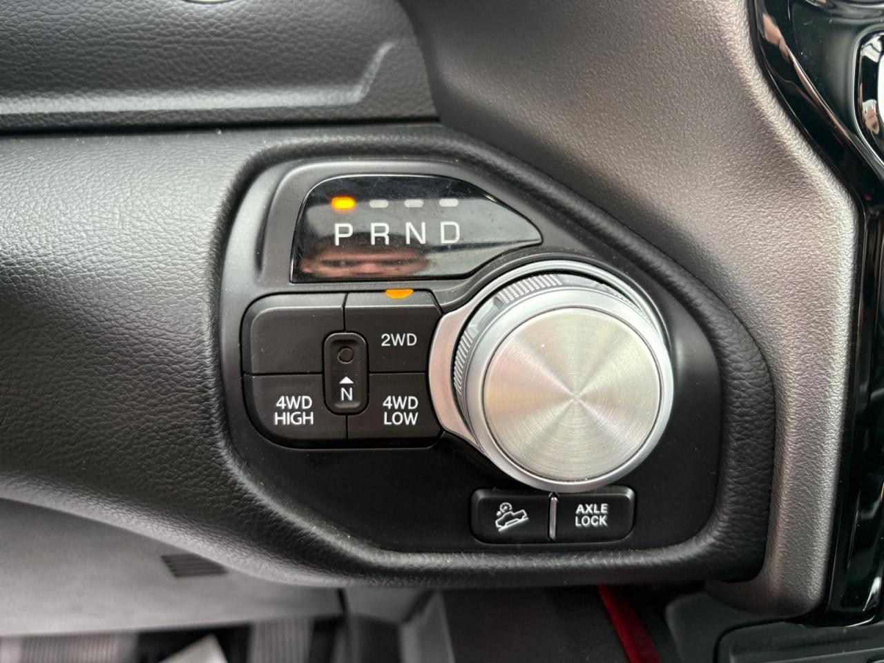 DODGE RAM 1500 CREW REBEL AIR