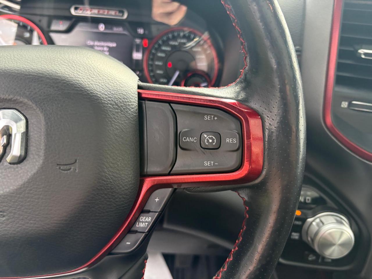 DODGE RAM 1500 CREW REBEL AIR