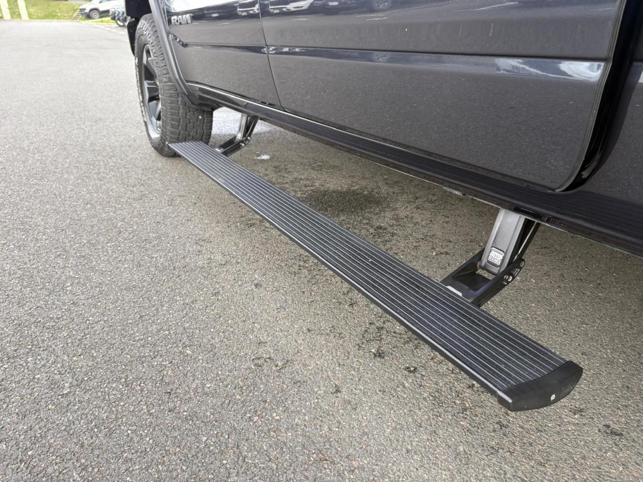 DODGE RAM 1500 CREW REBEL AIR