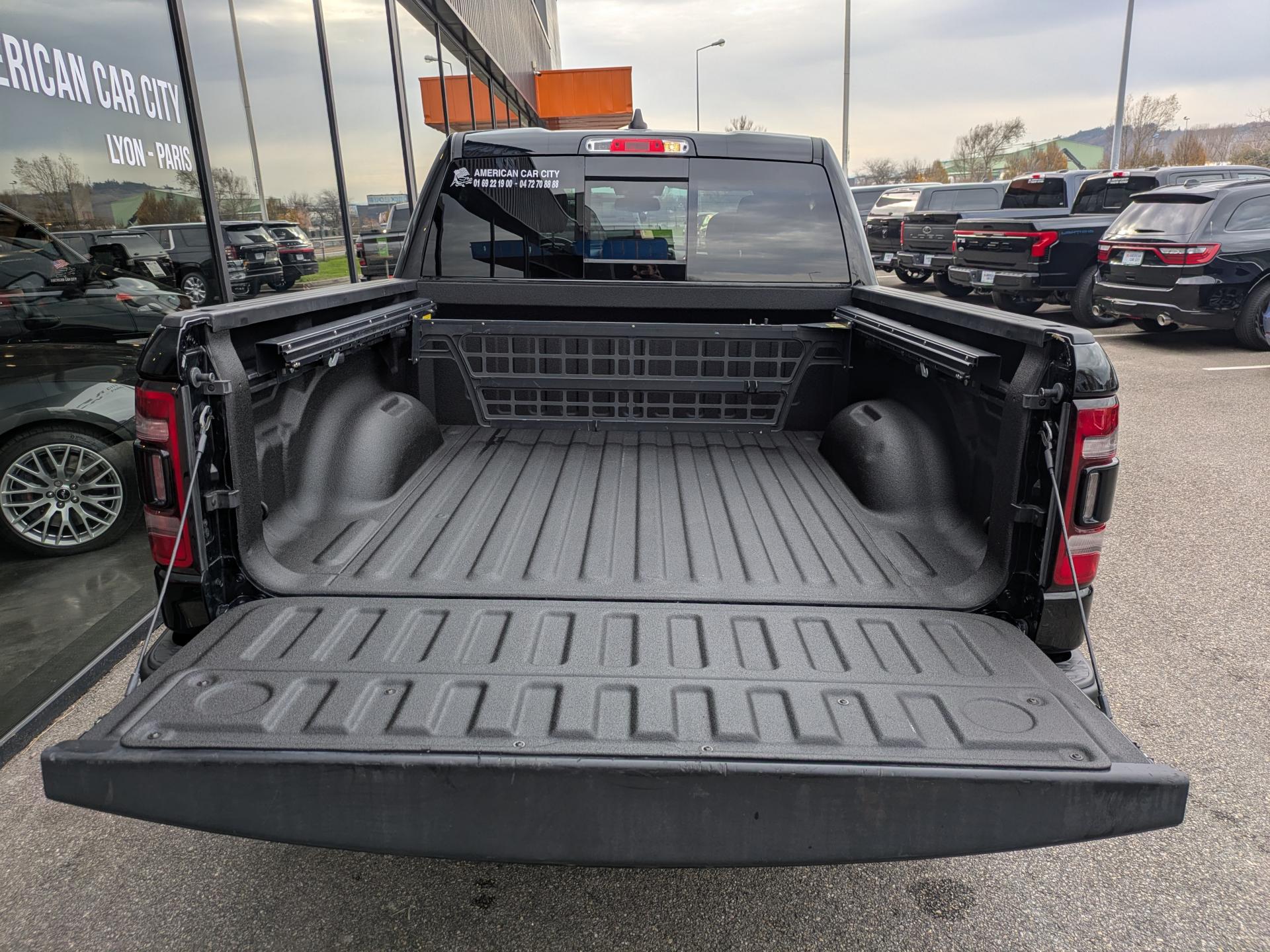 DODGE RAM 1500 CREW REBEL AIR