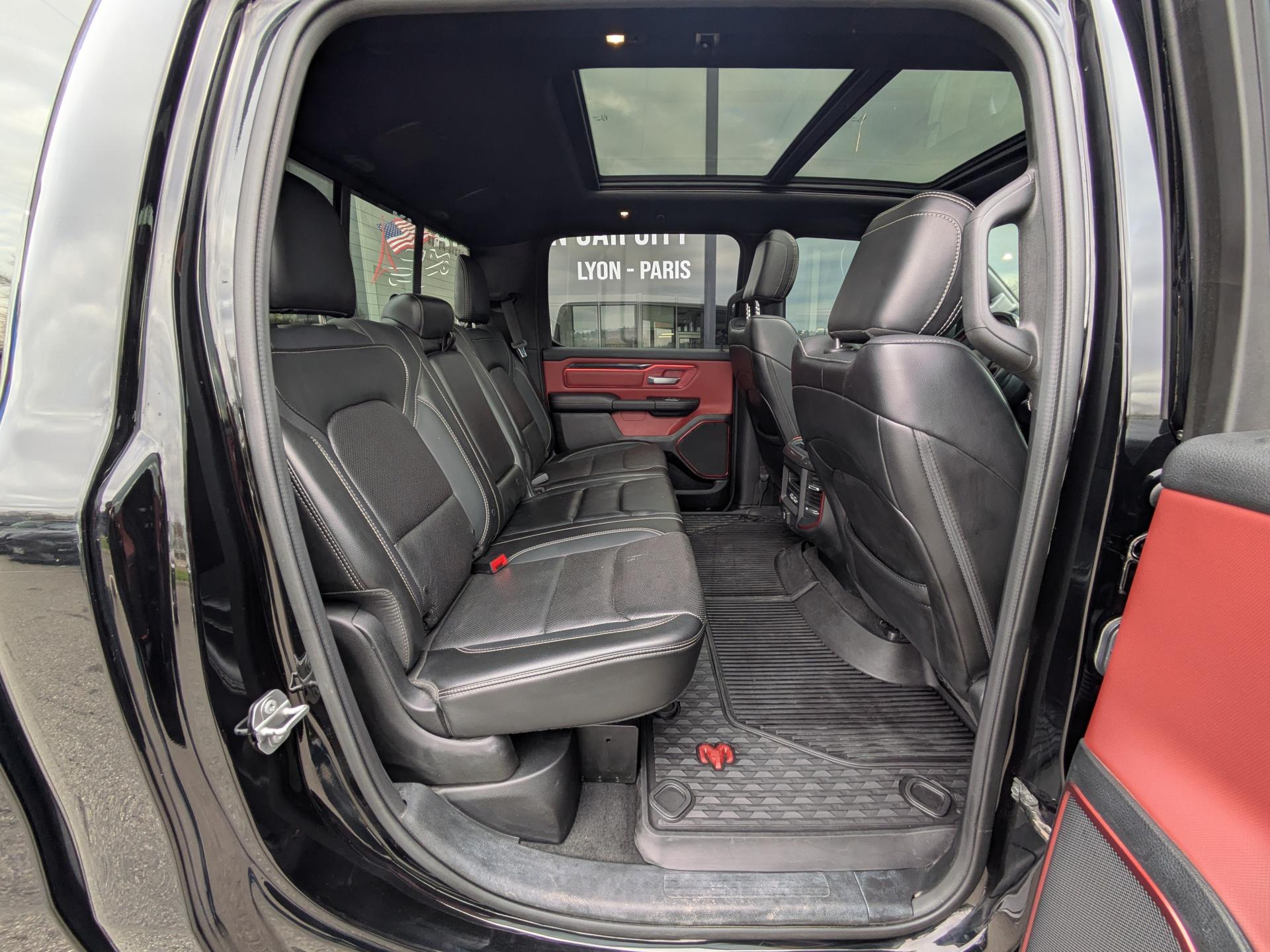 DODGE RAM 1500 CREW REBEL AIR