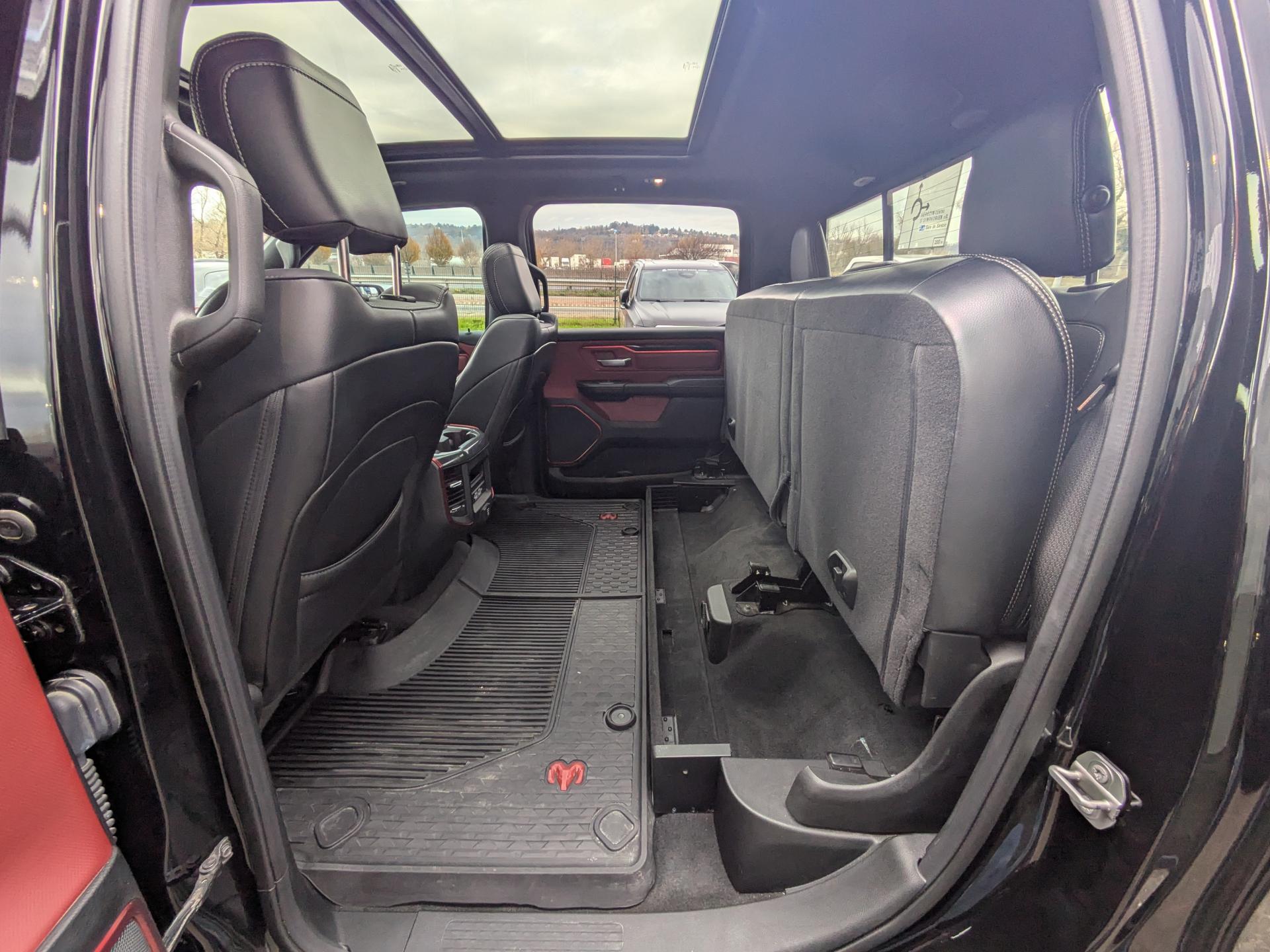 DODGE RAM 1500 CREW REBEL AIR