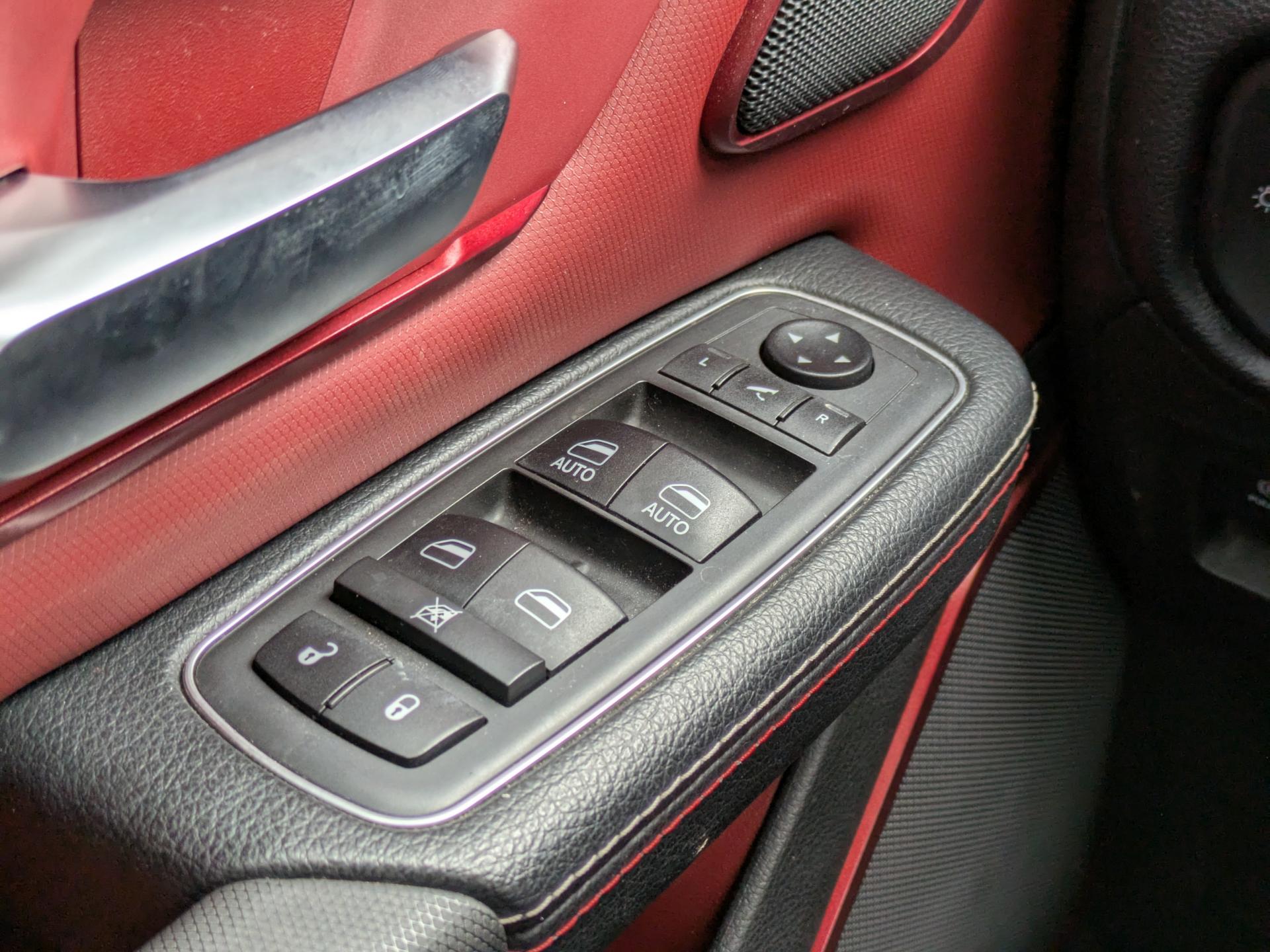 DODGE RAM 1500 CREW REBEL AIR