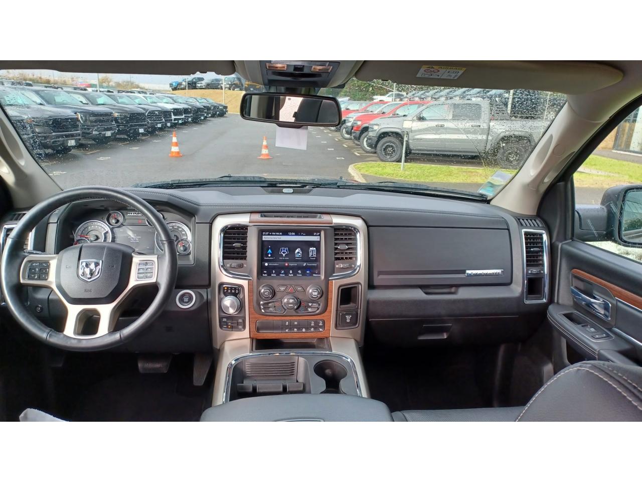 DODGE RAM 1500 CREW LARAMIE CLASSIC