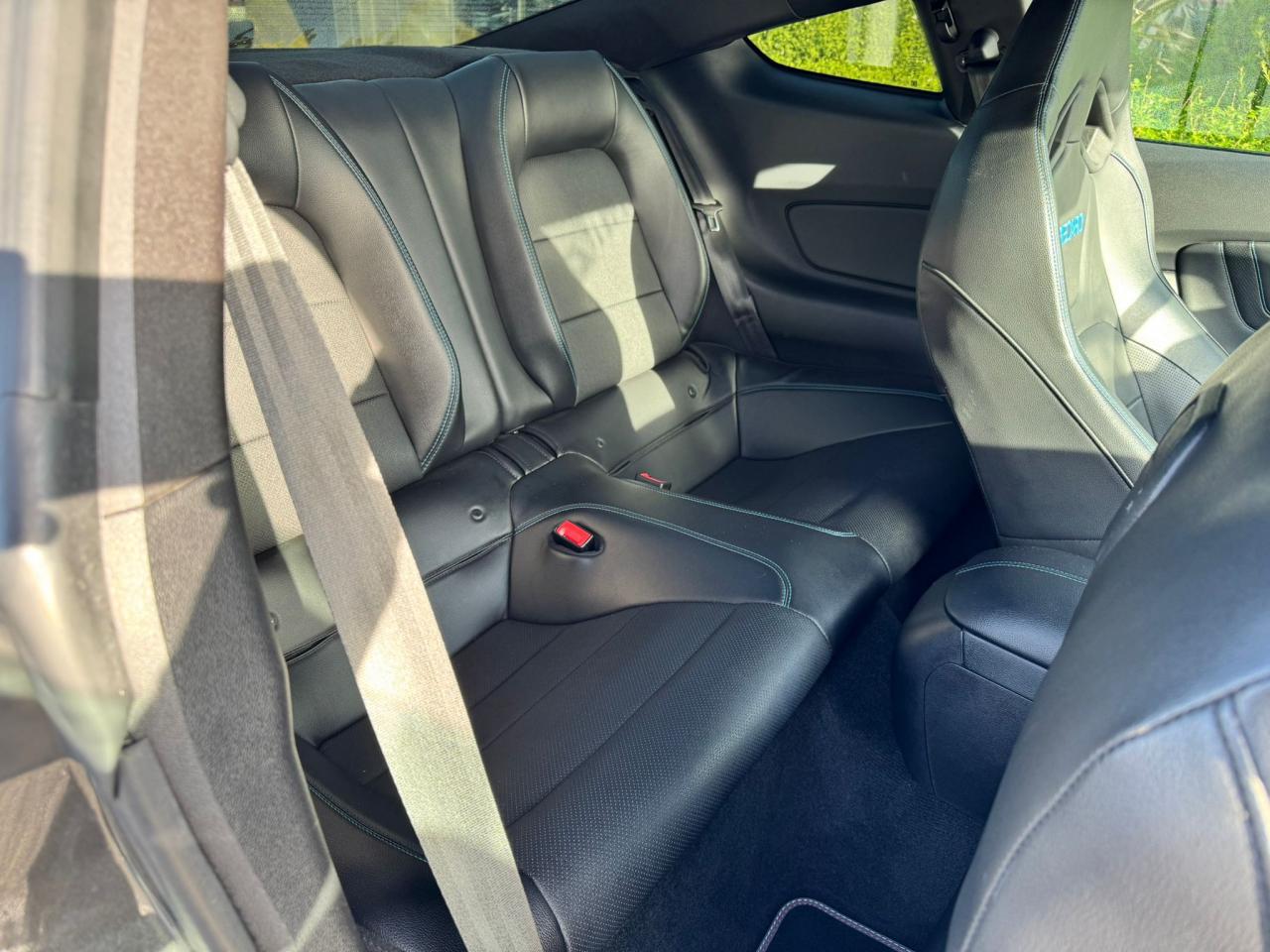 FORD MUSTANG GT FASTBACK 5.0L V8 450ch