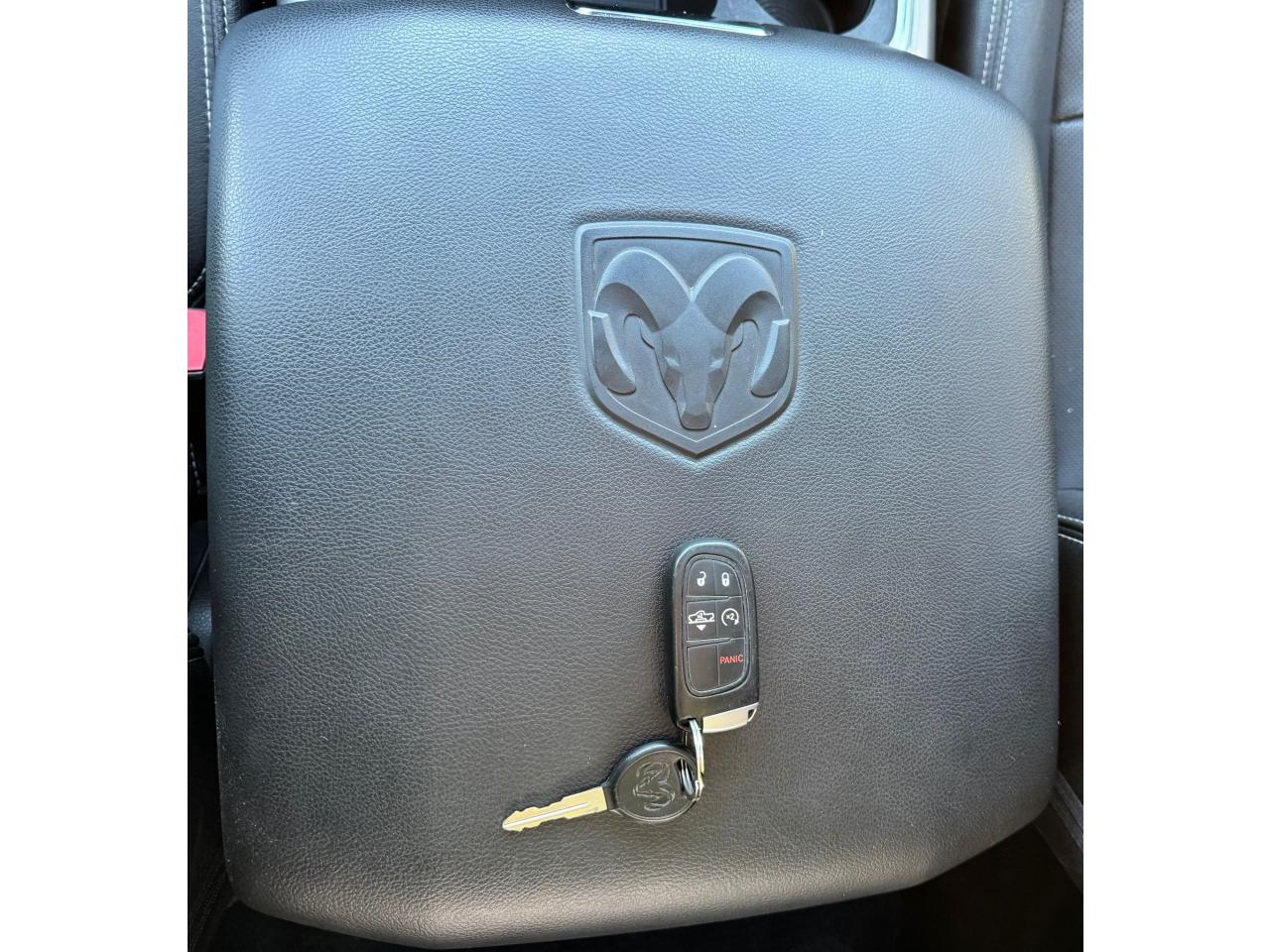 DODGE RAM 1500 CREW LARAMIE AIR RAMBOX GPL