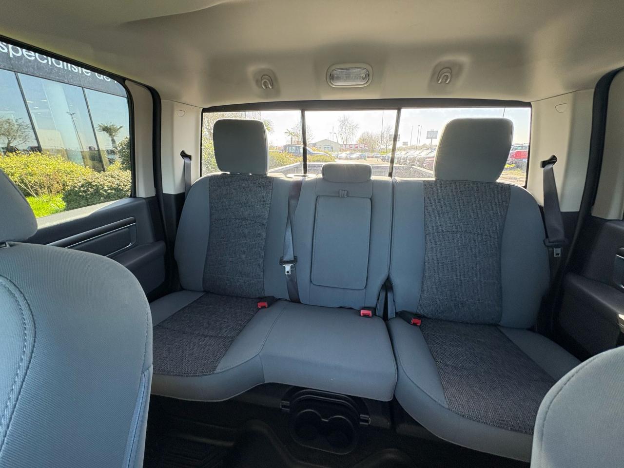 DODGE RAM 3500 SLT CREW CAB 4X4