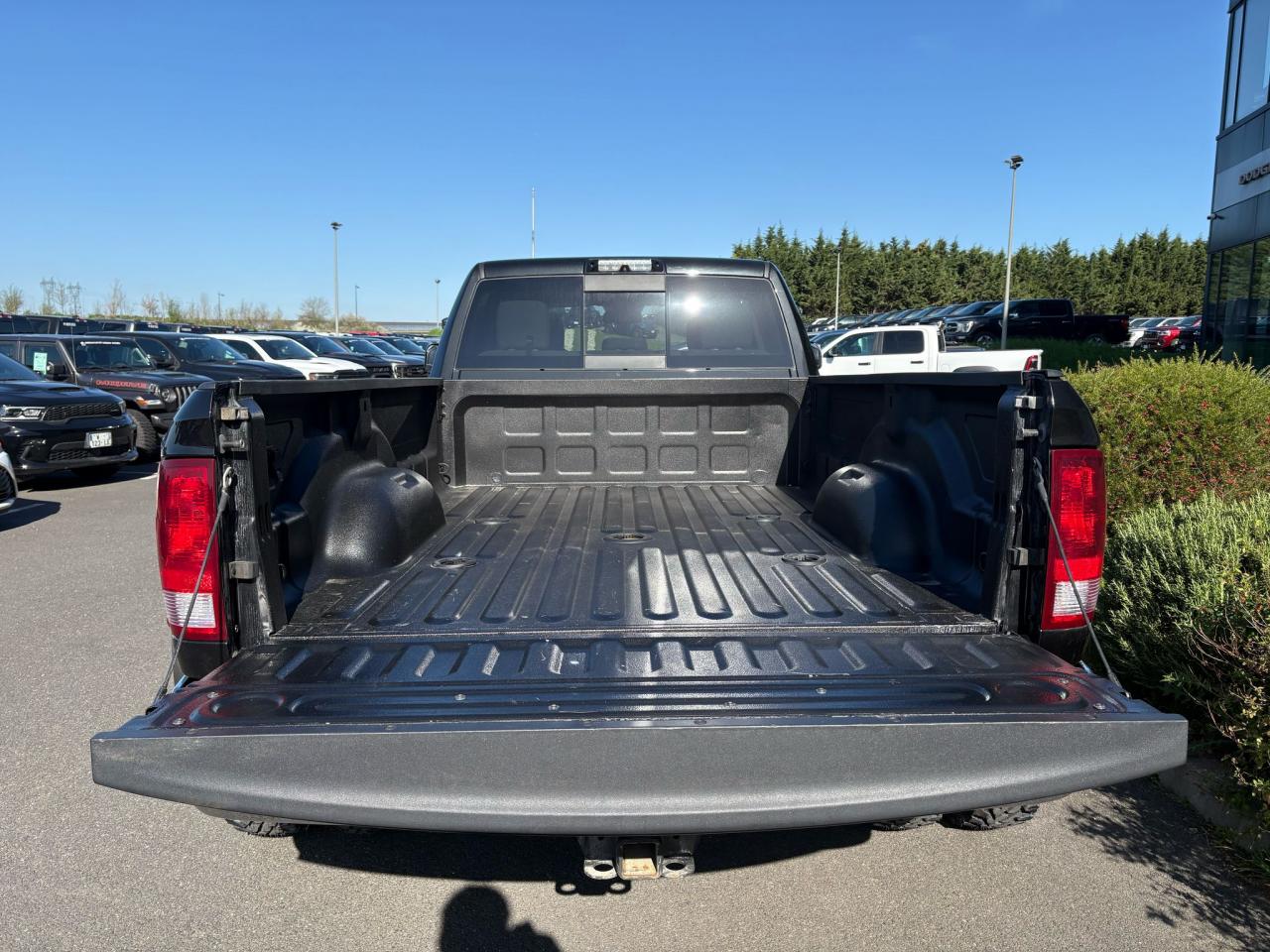 DODGE RAM 3500 SLT CREW CAB 4X4