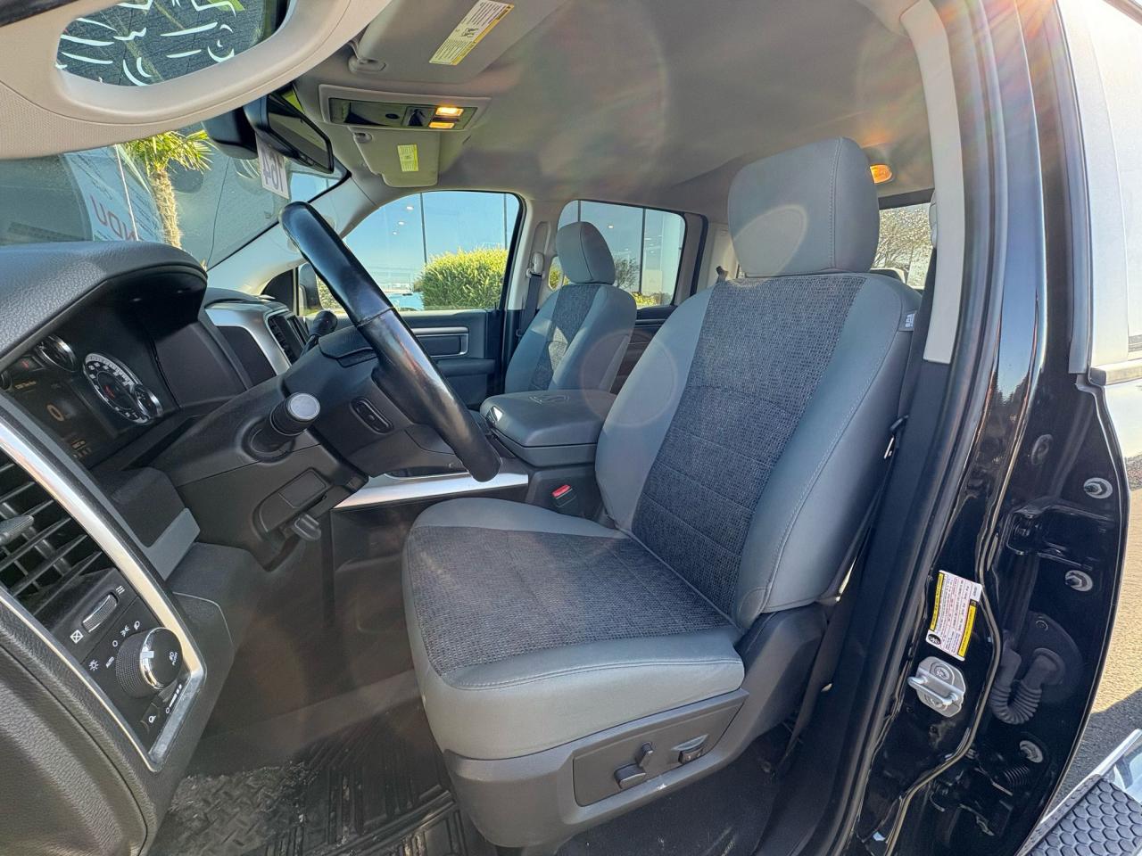 DODGE RAM 3500 SLT CREW CAB 4X4