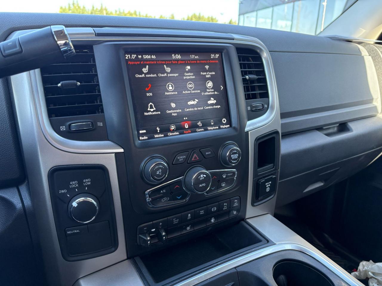 DODGE RAM 3500 SLT CREW CAB 4X4