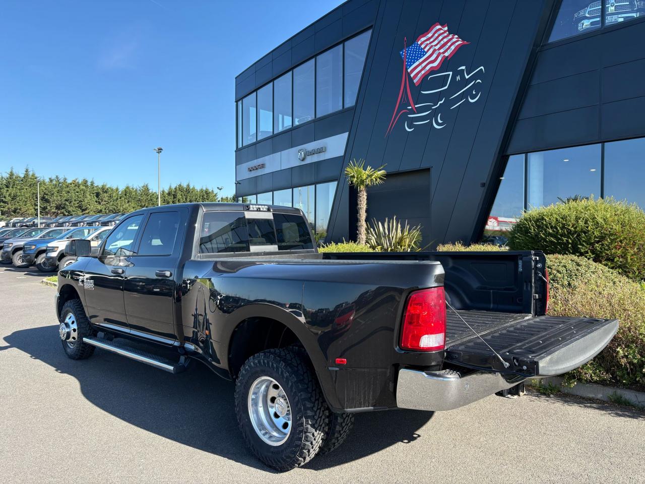 DODGE RAM 3500 SLT CREW CAB 4X4