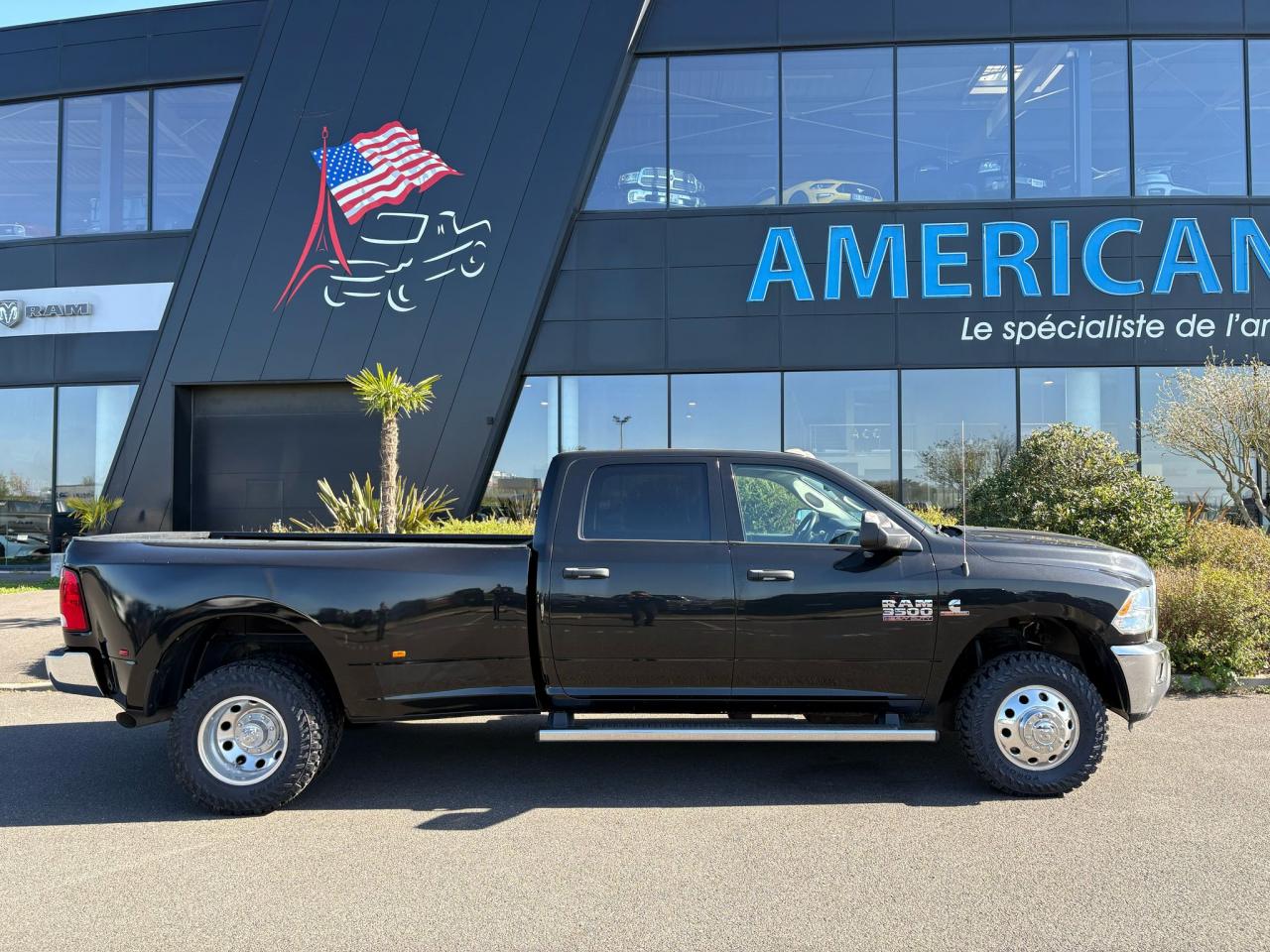 DODGE RAM 3500 SLT CREW CAB 4X4