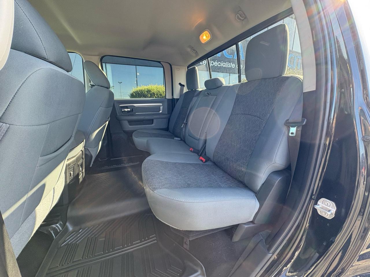 DODGE RAM 3500 SLT CREW CAB 4X4