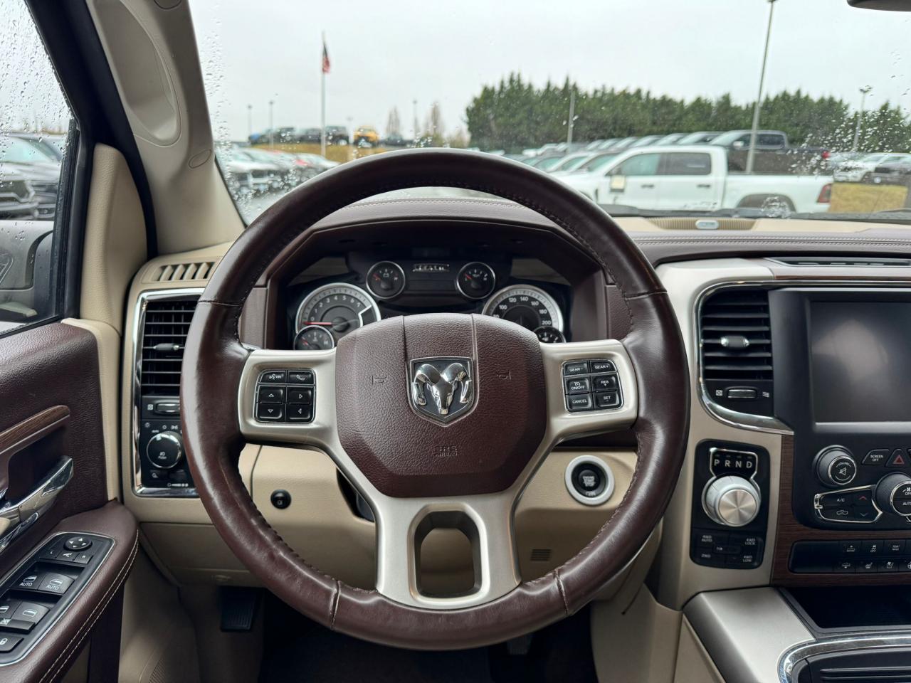 DODGE RAM 1500 CREW LARAMIE AIR RAMBOX