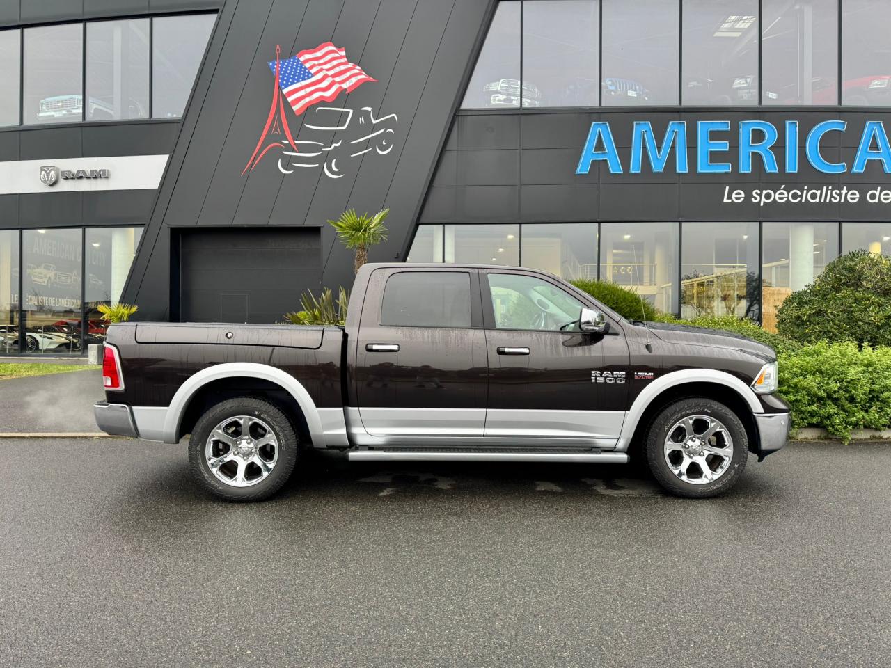 DODGE RAM 1500 CREW LARAMIE AIR RAMBOX