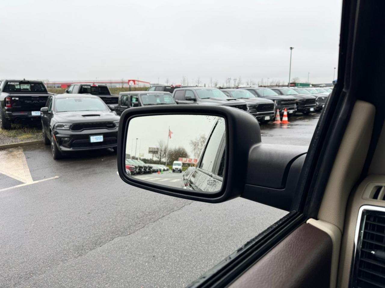 DODGE RAM 1500 CREW LARAMIE AIR RAMBOX