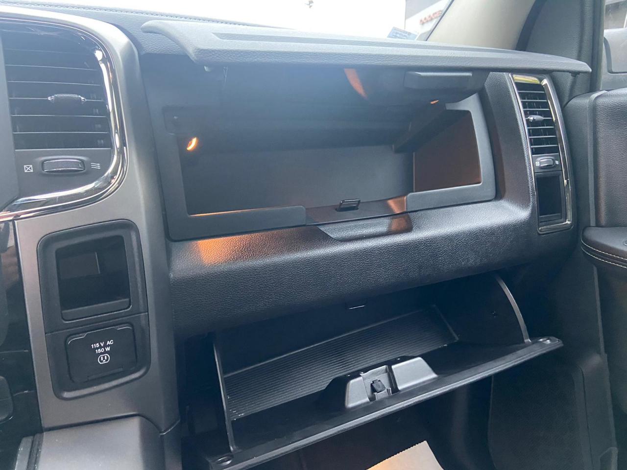 DODGE RAM 1500 CREW SPORT CLASSIC BLACK PACKAGE