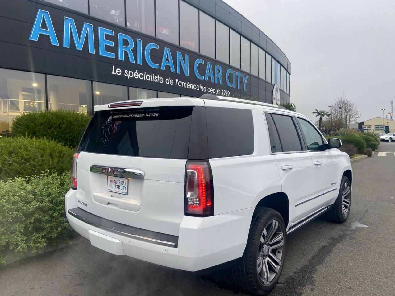 GMC Yukon DENALI V8 6.2L Flexfuel 420ch
