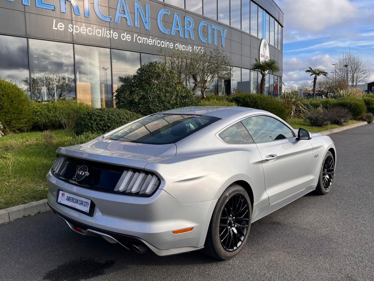 FORD MUSTANG GT Fastback V8 5.0L - PAS DE MALUS