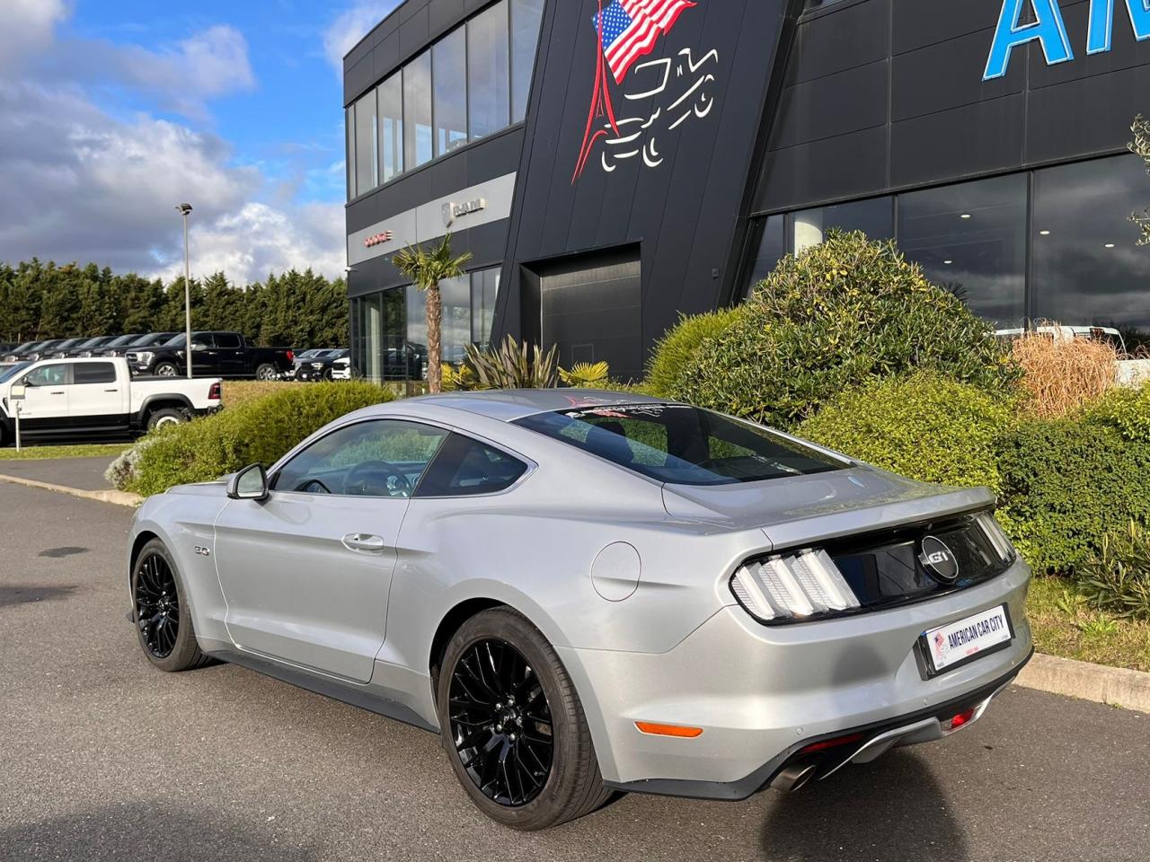 FORD MUSTANG GT Fastback V8 5.0L - PAS DE MALUS