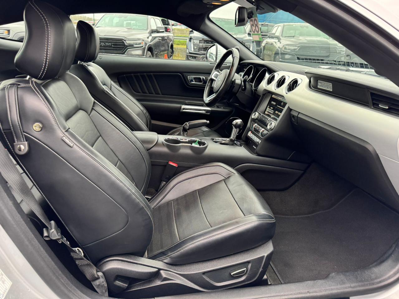 FORD MUSTANG GT Fastback V8 5.0L - PAS DE MALUS