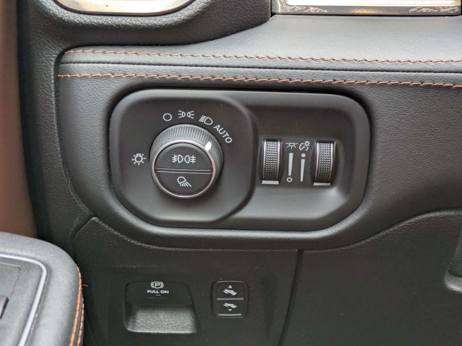 DODGE RAM 1500 CREW LONGHORN AIR HAYON MULTI