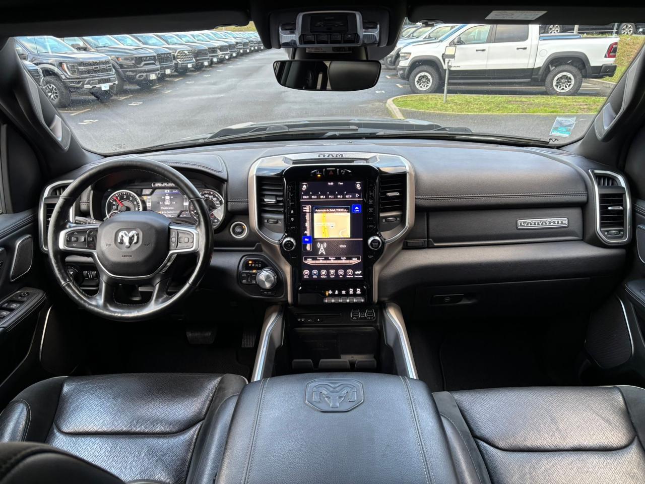 DODGE RAM 1500 CREW LARAMIE BLACK PACKAGE AIR