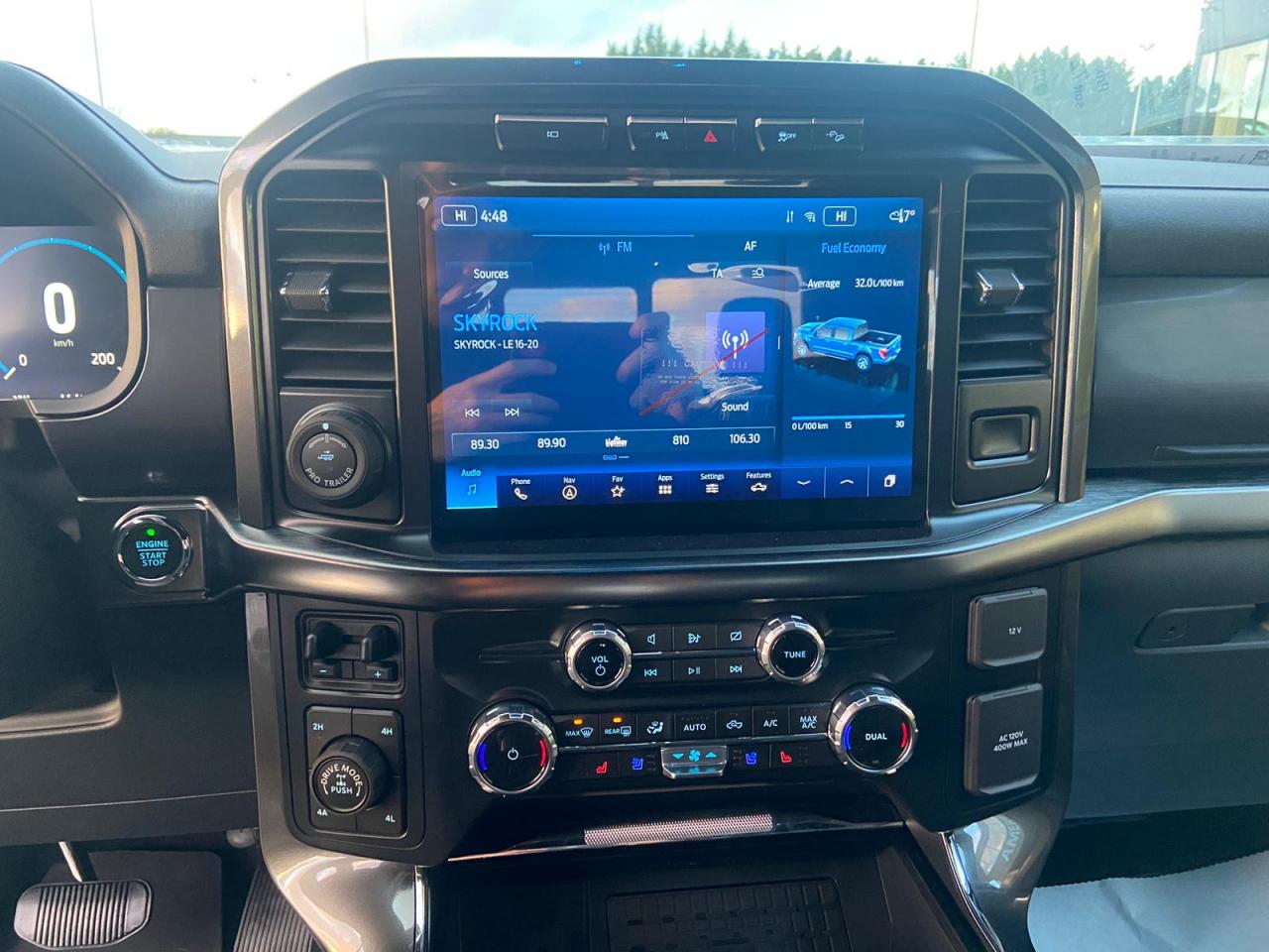 FORD F150 Supercrew LARIAT Black Package V8 5.0L FLEXFUEL