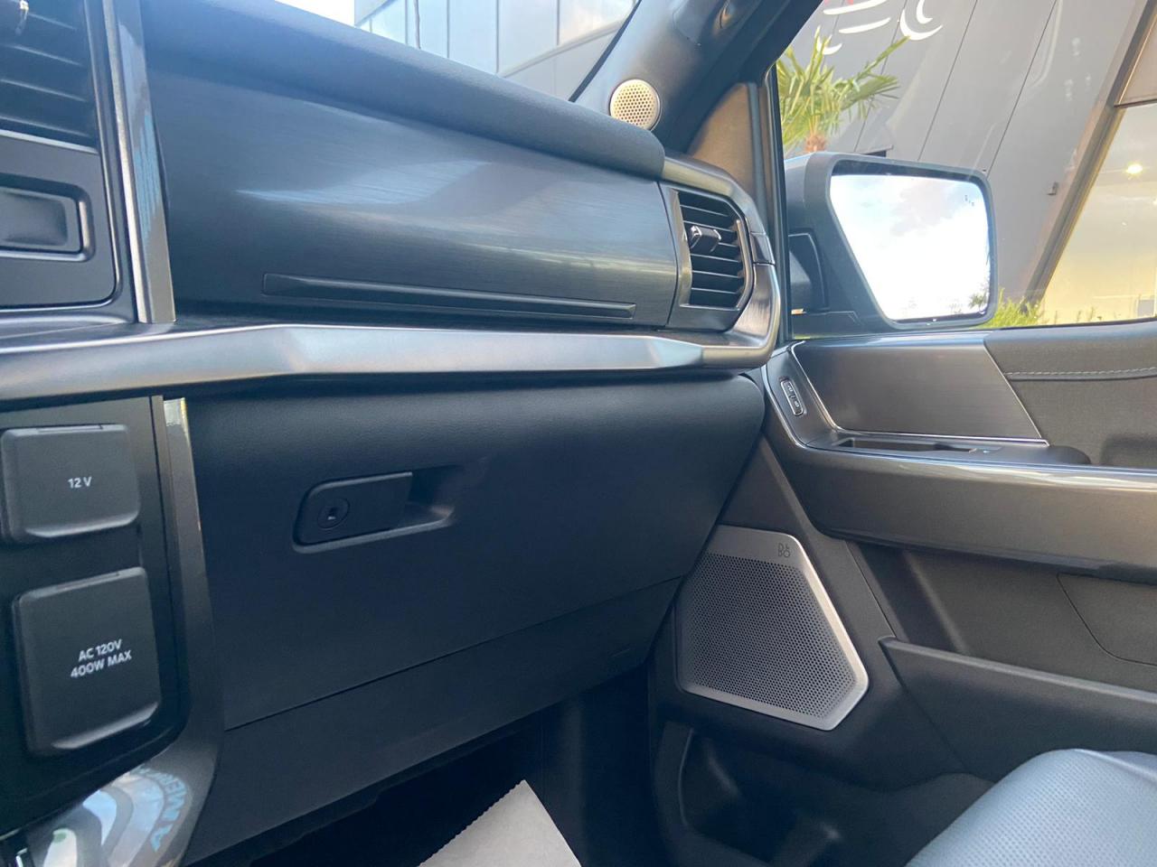 FORD F150 Supercrew LARIAT Black Package V8 5.0L FLEXFUEL