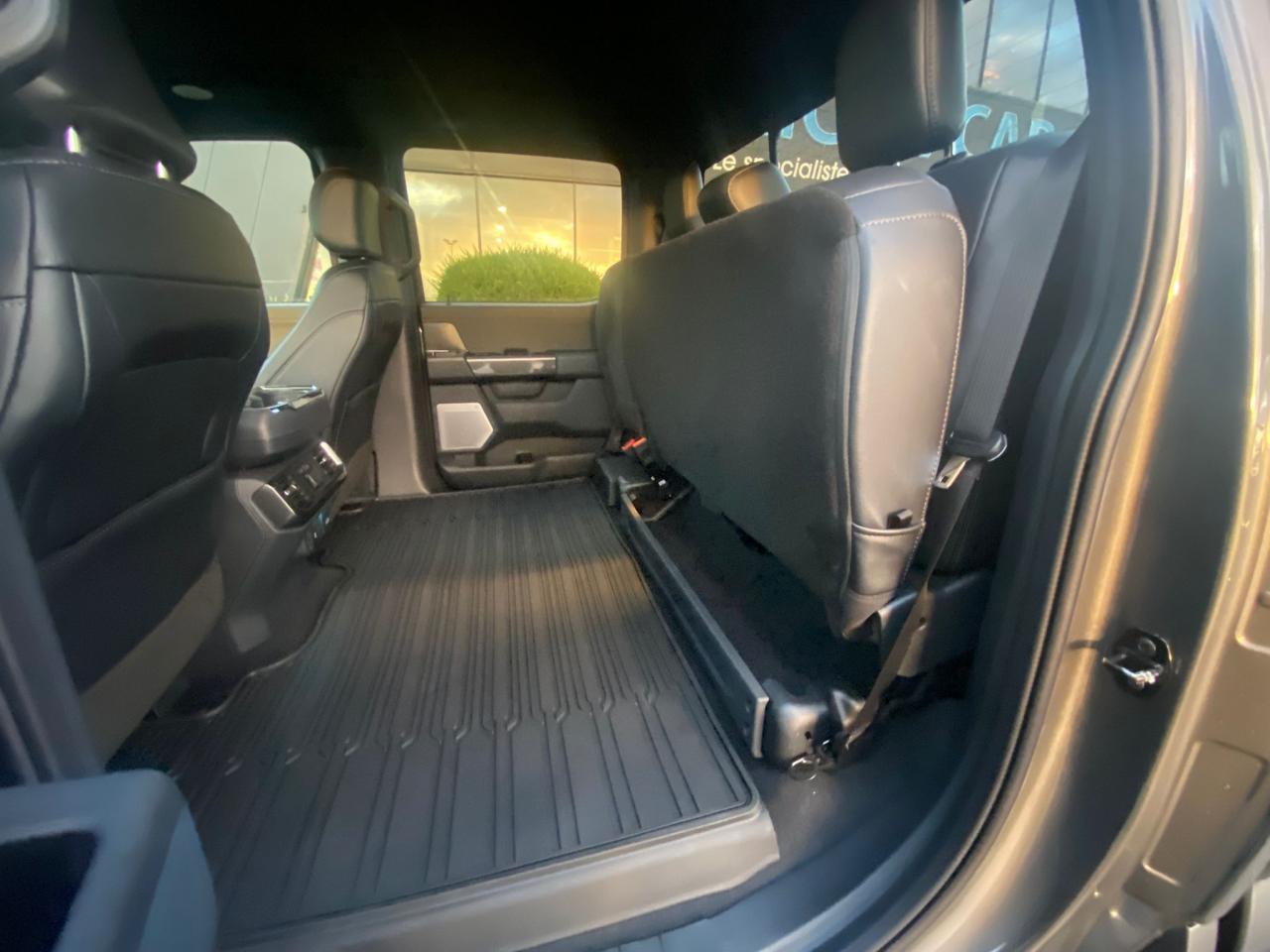 FORD F150 Supercrew LARIAT Black Package V8 5.0L FLEXFUEL