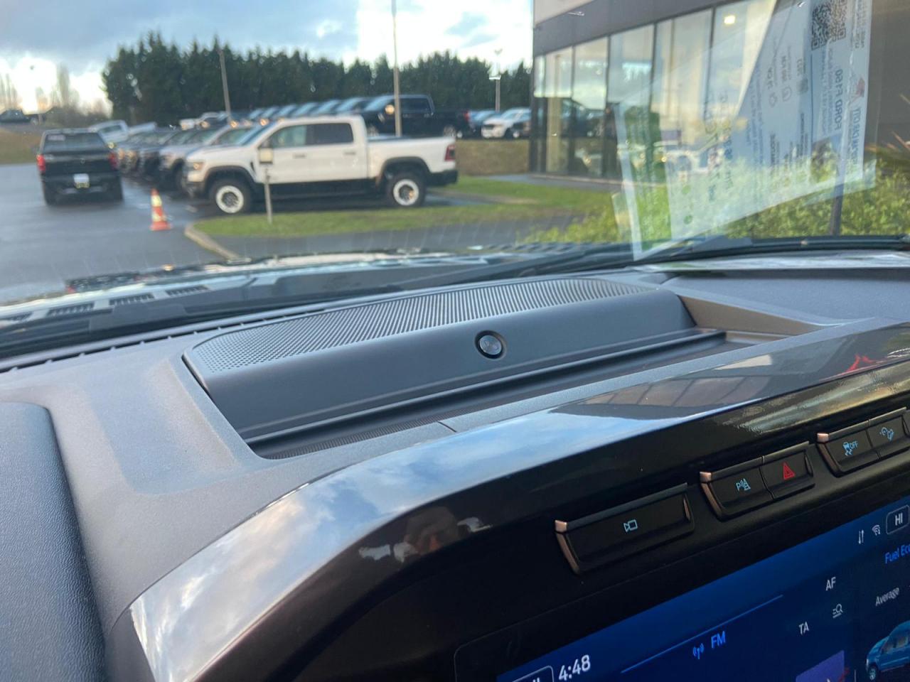 FORD F150 Supercrew LARIAT Black Package V8 5.0L FLEXFUEL