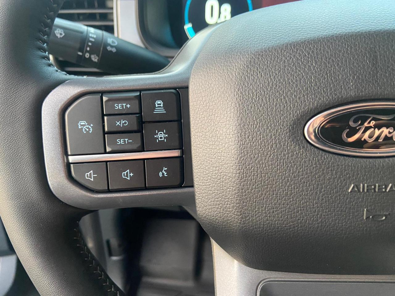 FORD F150 Supercrew LARIAT Black Package V8 5.0L FLEXFUEL