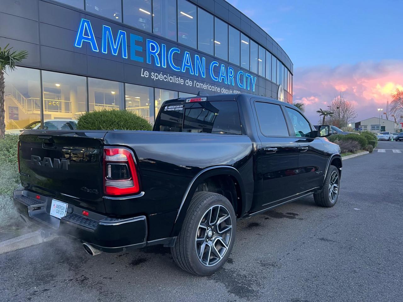 DODGE RAM 1500 crew Laramie Sport AIR