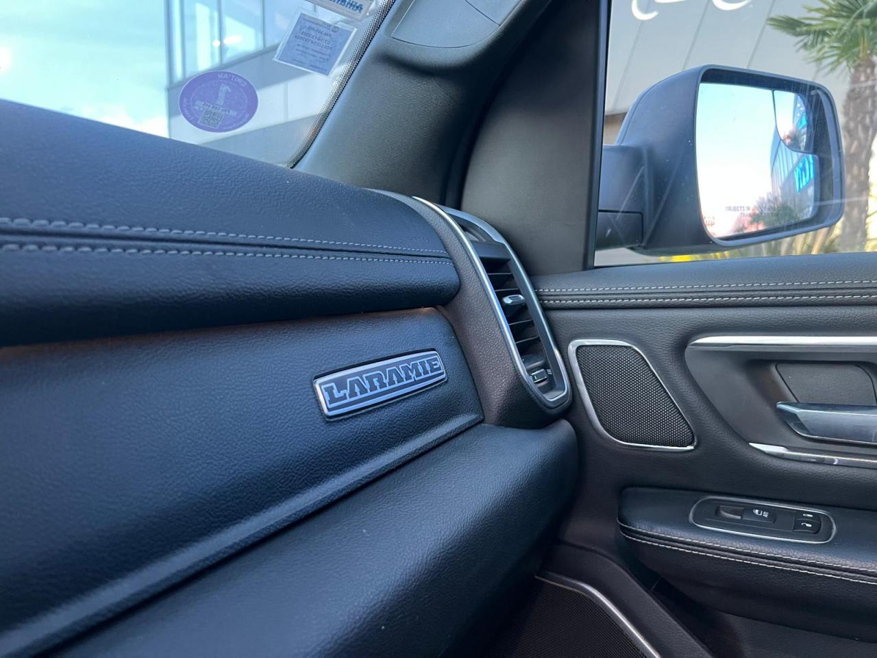 DODGE RAM 1500 crew Laramie Sport AIR