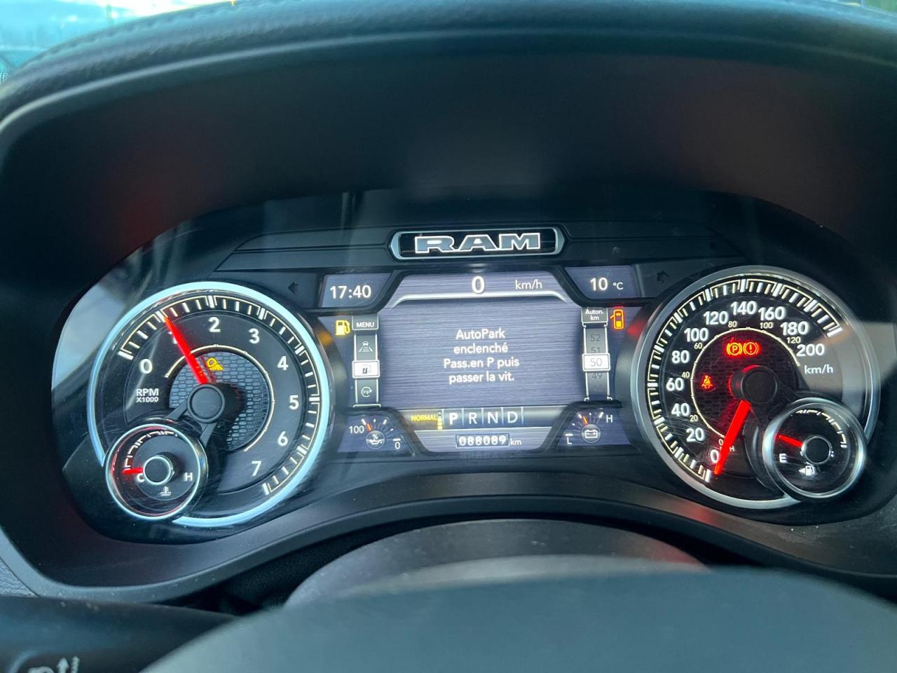 DODGE RAM 1500 crew Laramie Sport AIR