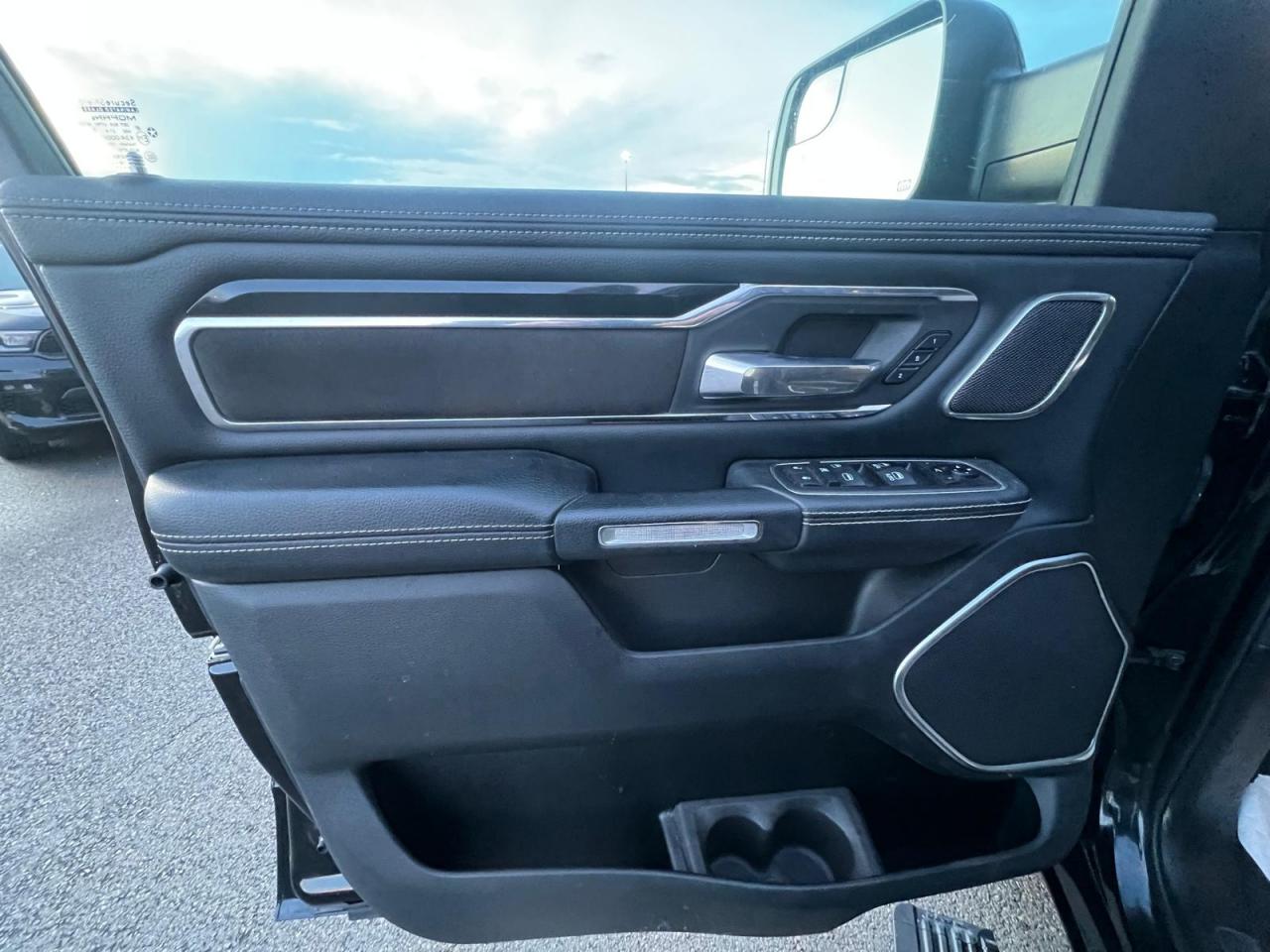 DODGE RAM 1500 crew Laramie Sport AIR