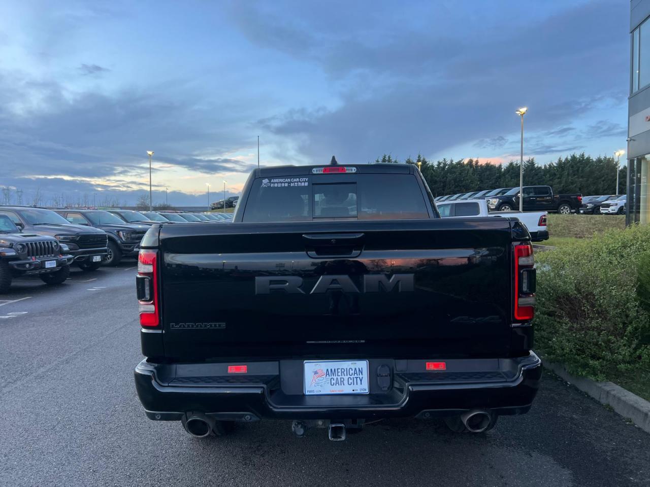 DODGE RAM 1500 crew Laramie Sport AIR