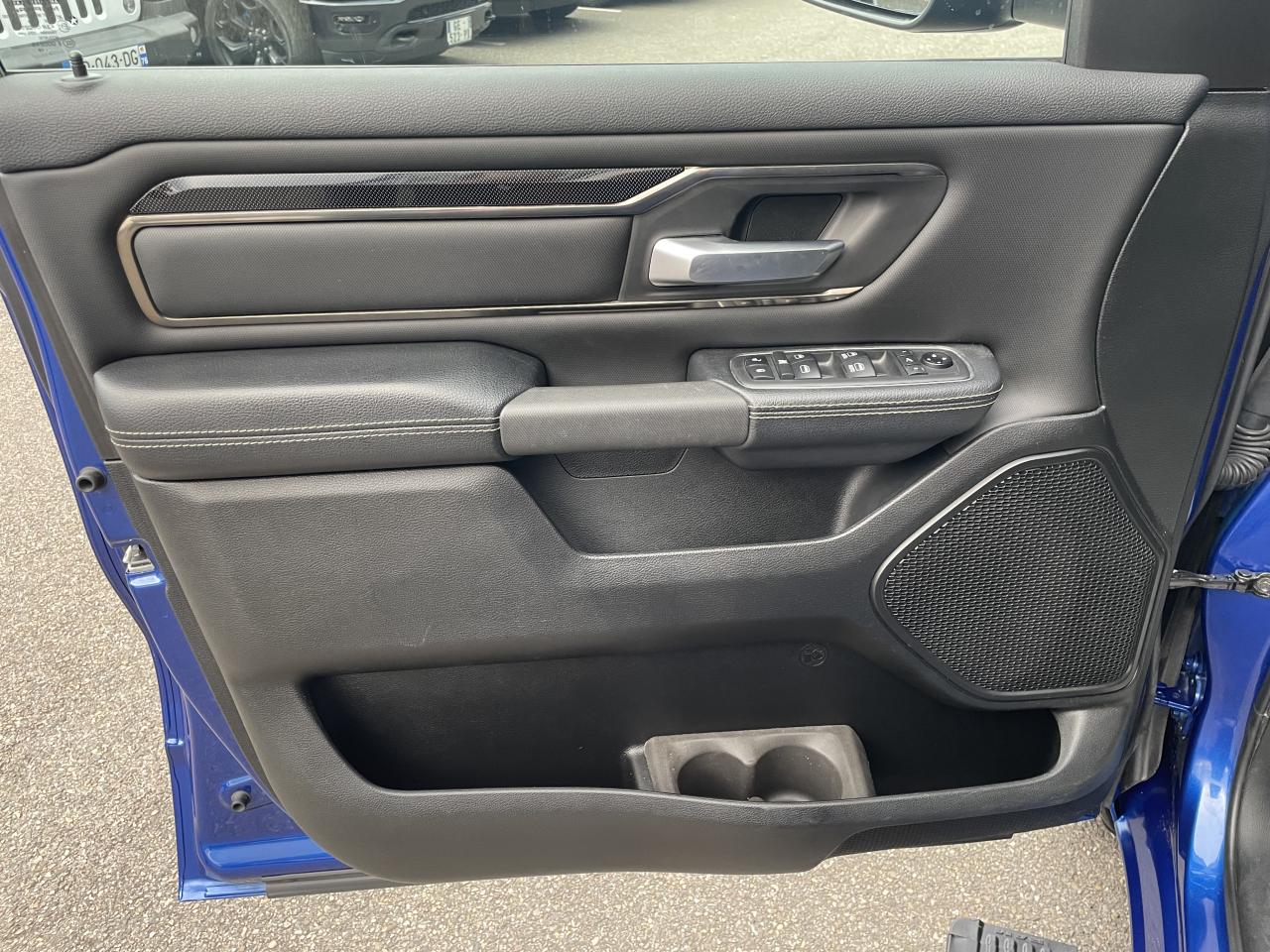 DODGE RAM 1500 CREW CAB SPORT