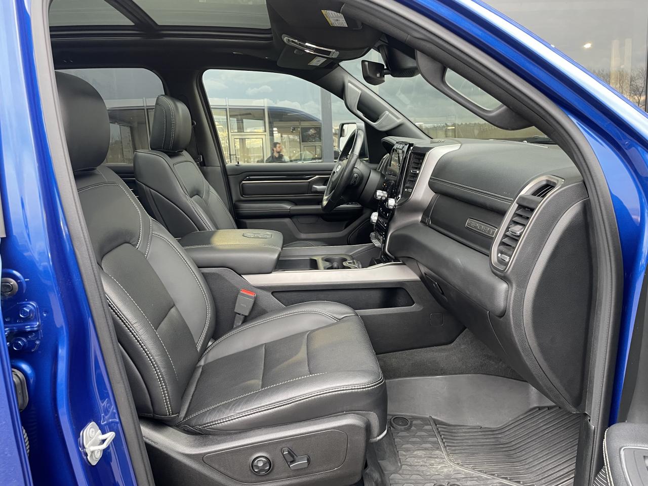 DODGE RAM 1500 CREW CAB SPORT