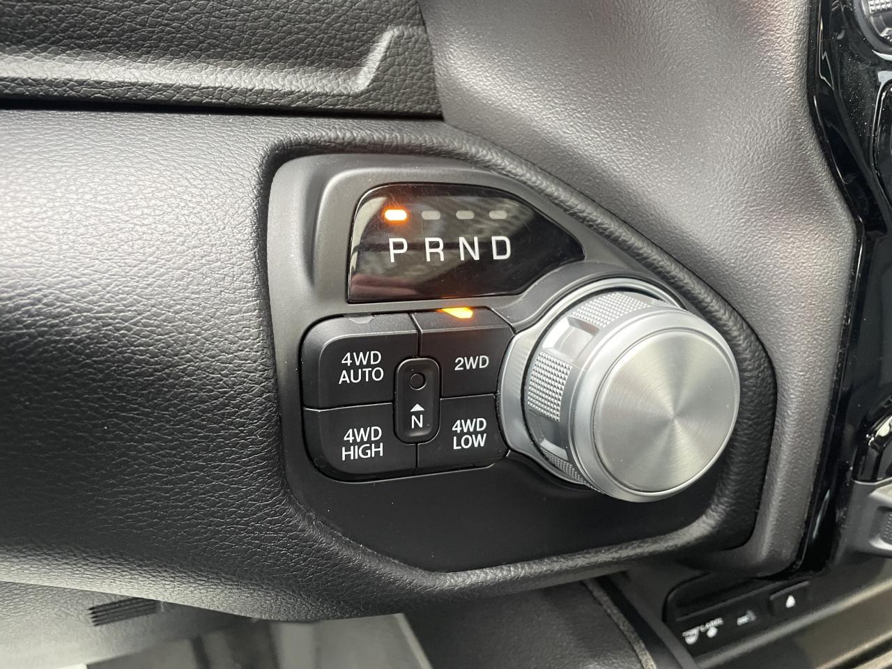 DODGE RAM 1500 CREW CAB SPORT