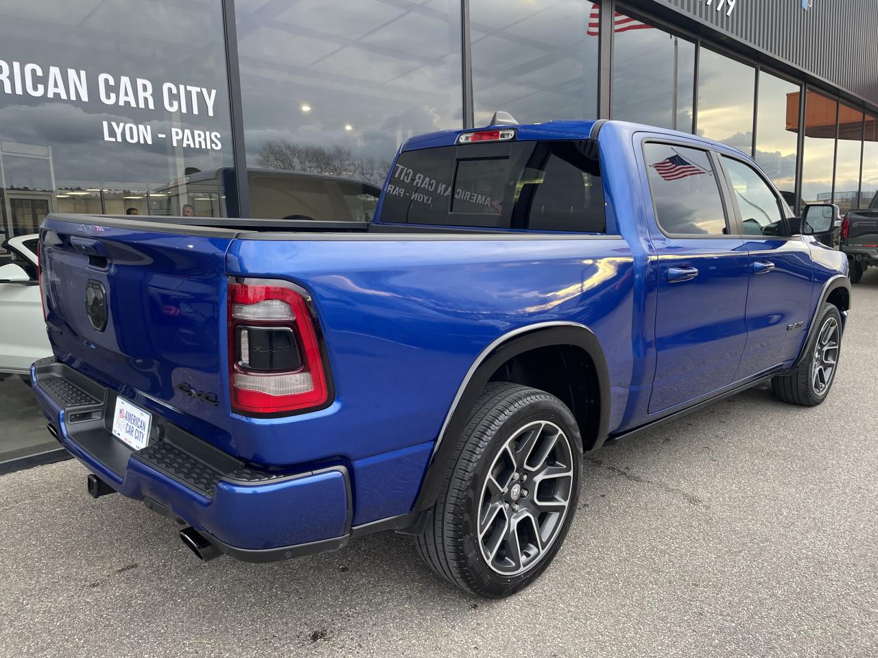 DODGE RAM 1500 CREW CAB SPORT